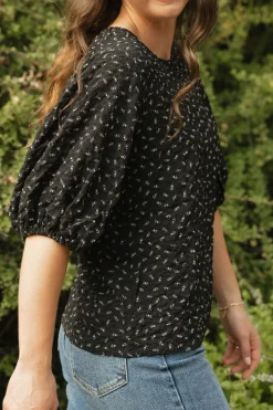 Dongguan Huoyoung Apparel Co Adrianne Top-Black Floral Best