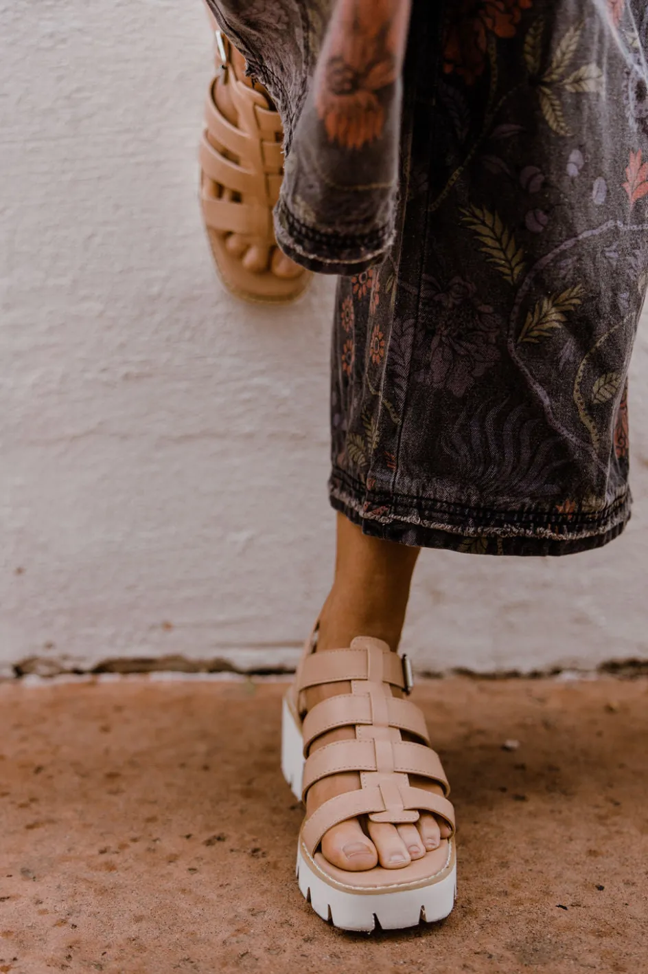 Oasis Society Hyland Sandals-Nude New