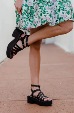 Oasis Society Lindsey Heels-Black Sale