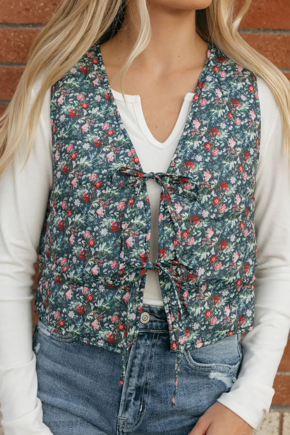Polagram Lorretta Vest-Navy Floral Blue New