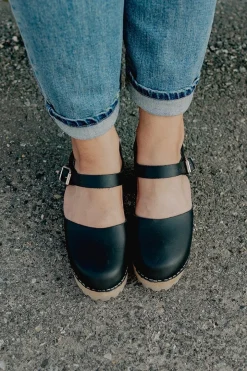 Mia Abba Clog-Black Fashion