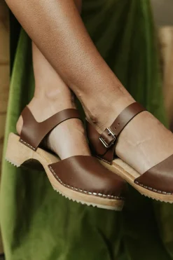 Mia Sofia Clog-Brown Online