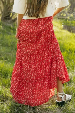 Dongguan Huoyoung Apparel Co Oaklyn Skirt- Floral Red Sale