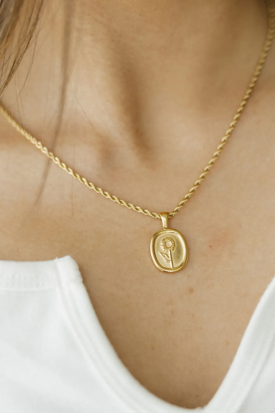 Ali Express Sweet Sunflower Necklace- Gold Fashion